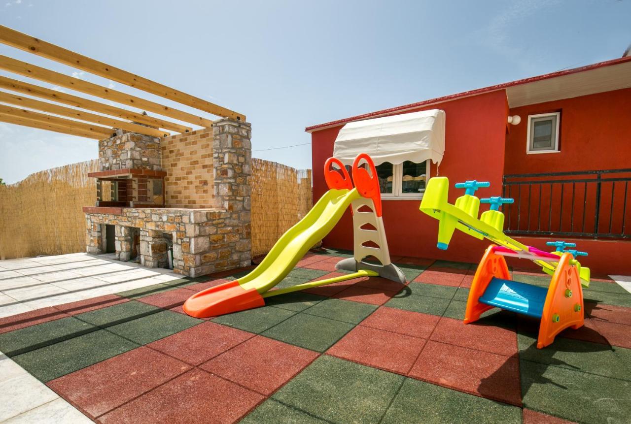 Villa Elpis 2 ลิเมนาเรีย ภายนอก รูปภาพ