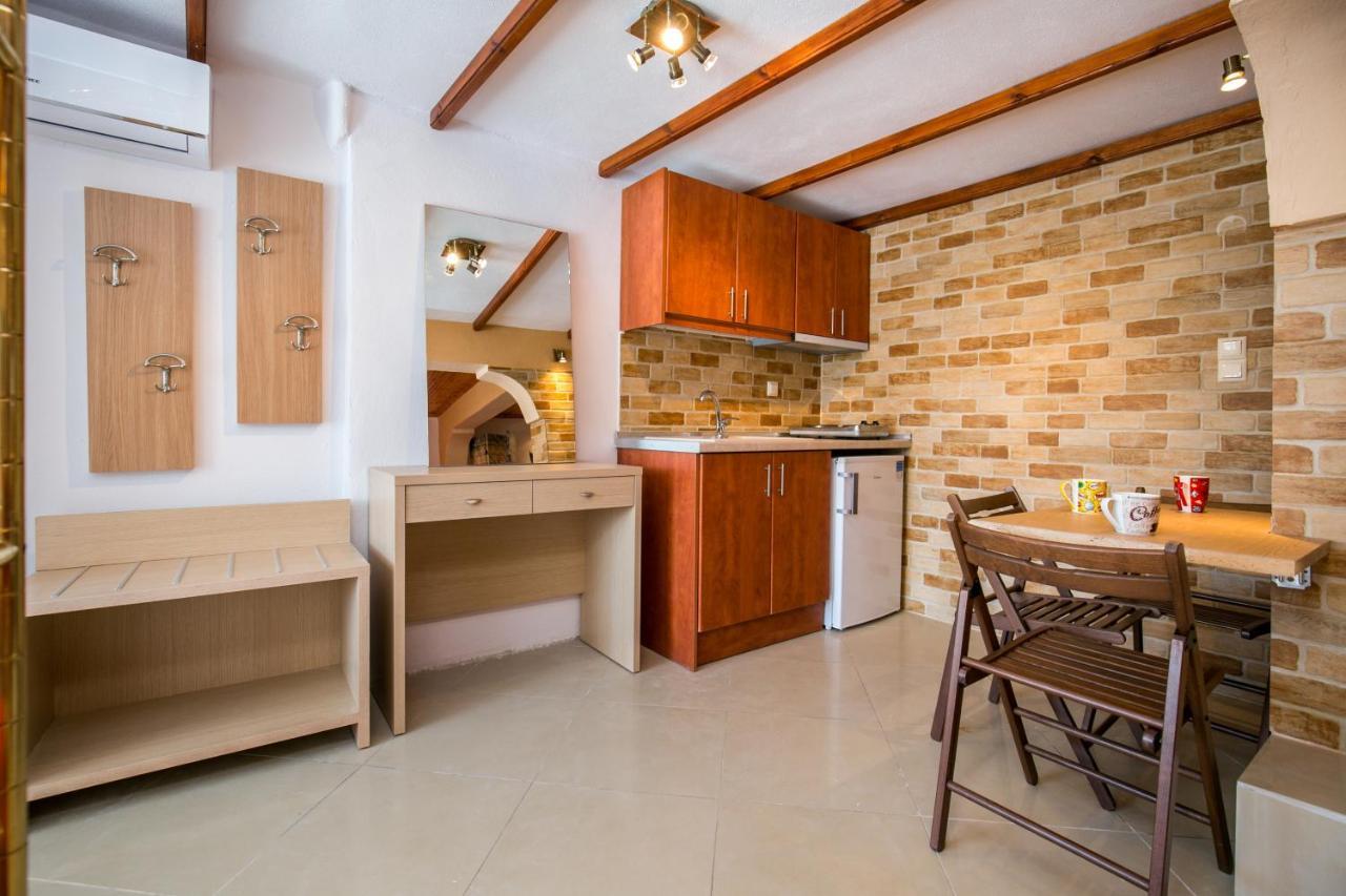 Villa Elpis 2 ลิเมนาเรีย ภายนอก รูปภาพ